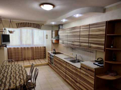 квартира за адресою Святошинська пл., 1