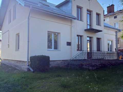 будинок за адресою Яловець вул., 10