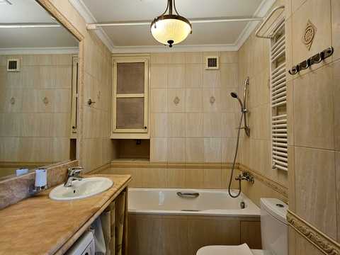 квартира за адресою Верховинна вул., 35
