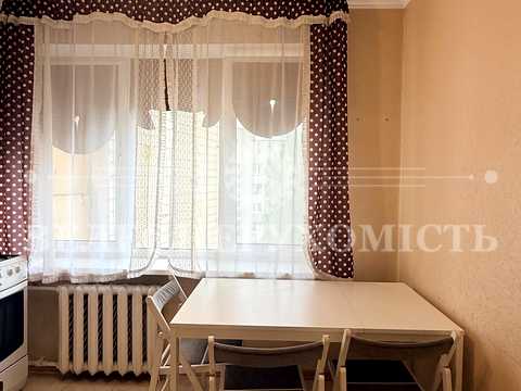 квартира за адресою Машинобудівна вул., 25