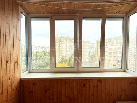 квартира за адресою Машинобудівна вул., 25