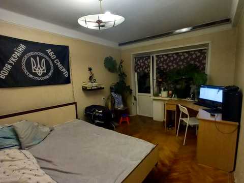 квартира за адресою Героїв Космосу вул., 1-Б
