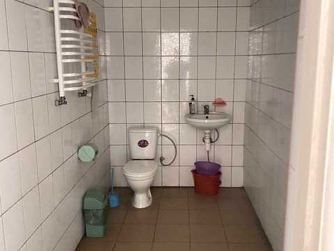 комерційна за адресою майдан Шептицького пл., 5