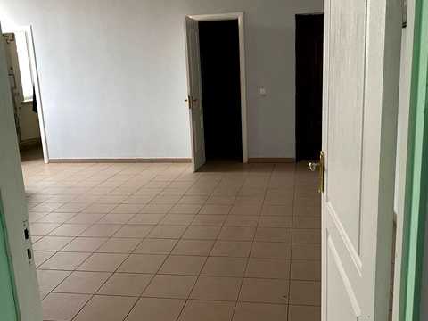комерційна за адресою майдан Шептицького пл., 5