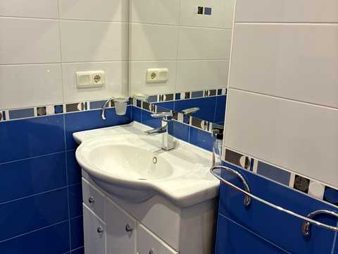 квартира за адресою Шота Руставелі вул., 44