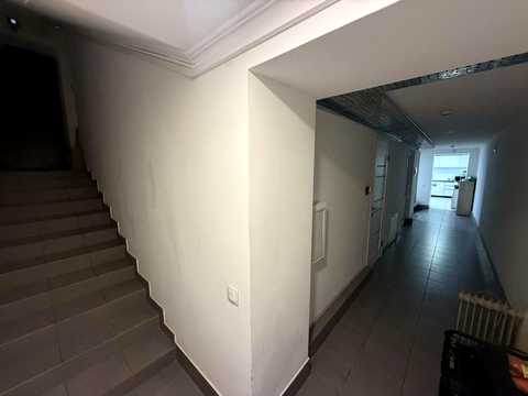 комерційна за адресою Тернопільська вул., 19