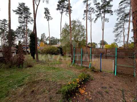 коммерческая по адресу Українська ул., 14