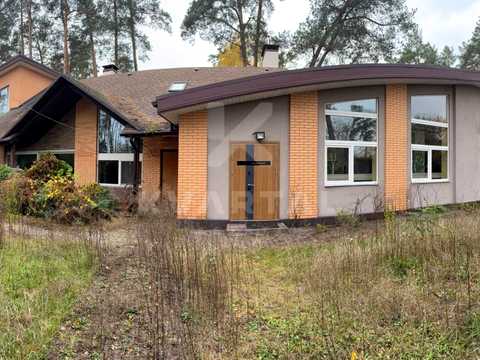 коммерческая по адресу Українська ул., 14