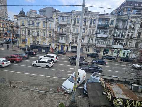 коммерческая по адресу Саксаганского ул., 131-А