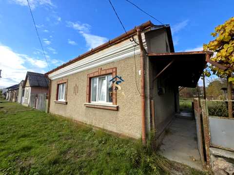 будинок за адресою смт. Солотвино, Павла Терека, 12