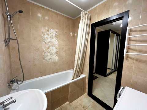 квартира за адресою Софії Русової вул., 3-А