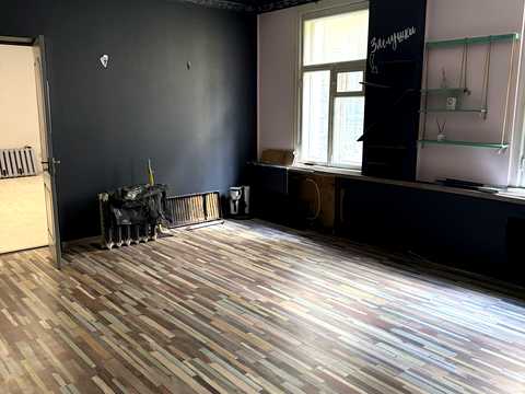 комерційна за адресою Саксаганського вул., 131-А