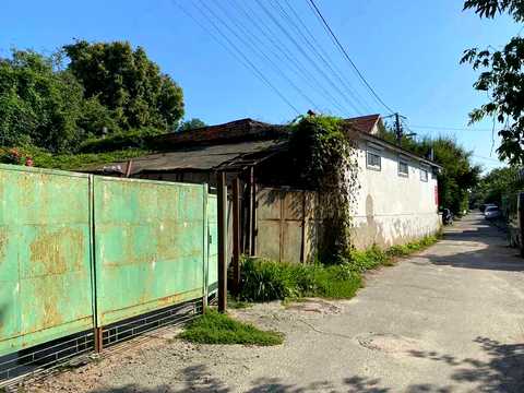 комерційна за адресою Богунська вул., 38