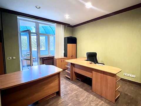 комерційна за адресою Мукачівський пров., 6/3