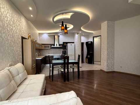 квартира за адресою Середньофонтанська вул., 19б