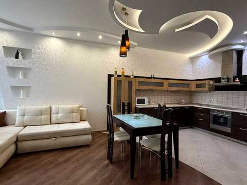 квартира за адресою Середньофонтанська вул., 19б