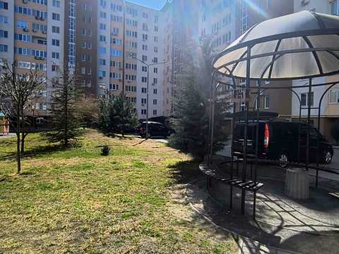 квартира за адресою Академіка Сахарова вул., 9