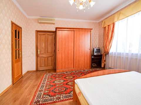 будинок за адресою Микулинецька вул., 1-Б
