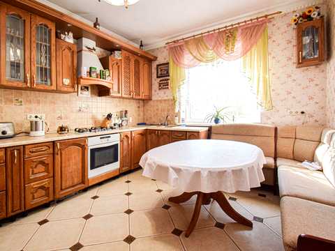 будинок за адресою Микулинецька вул., 1-Б