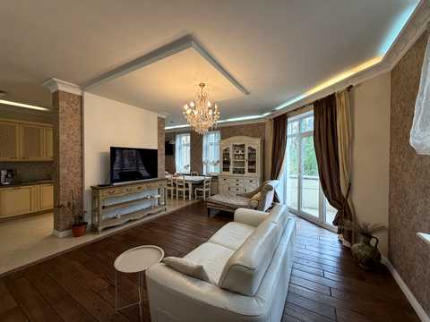 квартира за адресою Лабораторна вул., 8