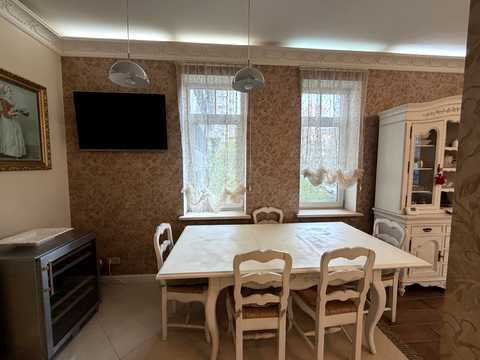 квартира за адресою Лабораторна вул., 8