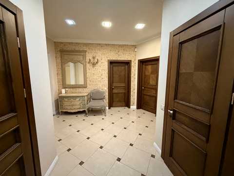 квартира за адресою Лабораторна вул., 8