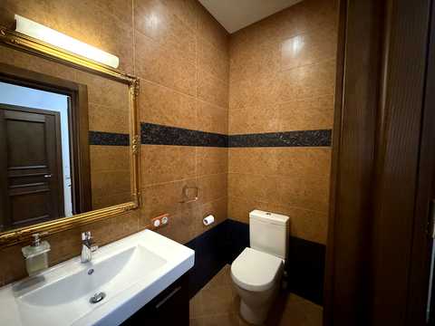 квартира за адресою Лабораторна вул., 8