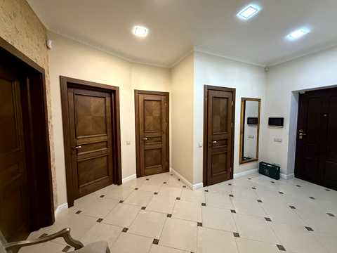 квартира за адресою Лабораторна вул., 8