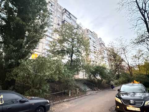квартира за адресою Павла Тичини просп., 1
