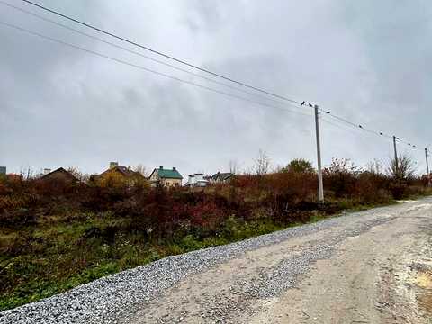 участок по адресу Пустомыты, 
