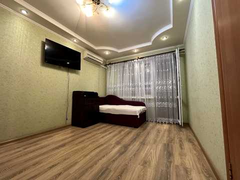 квартира за адресою Йорданська вул. (Лайоша Гавро), 22-Б
