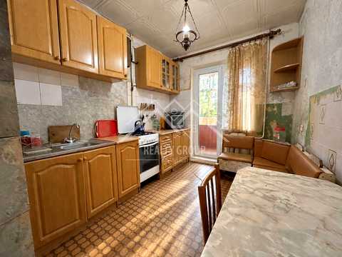 квартира за адресою Гірницький мікрорайон  (5-й мікрорайон), 50