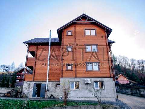 комерційна за адресою Підзахаричі, 1
