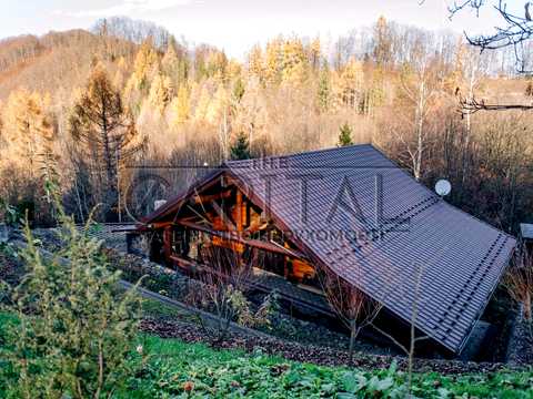комерційна за адресою Підзахаричі, 1