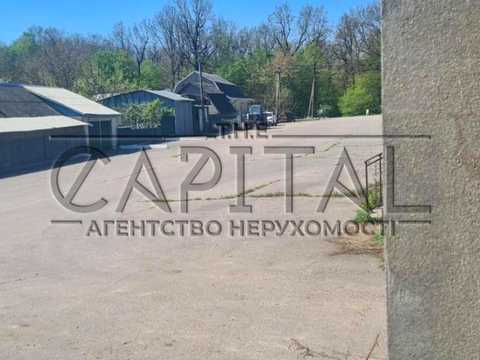 комерційна за адресою Бар, Кармелюка, 1