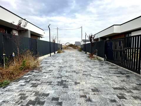 будинок за адресою с. Святопетрівське, 9-го Травня, 5-А
