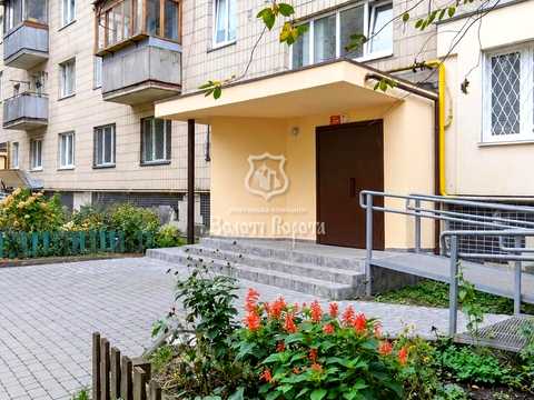 квартира за адресою Вереснева вул., 9