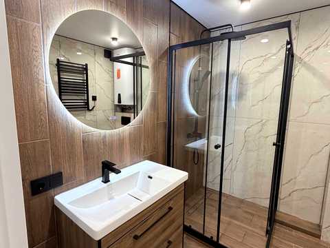 квартира за адресою Романа Левицького вул., 4