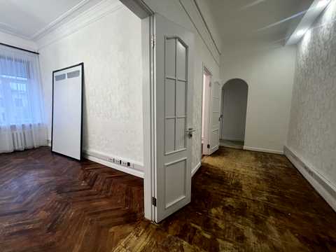 коммерческая по адресу Крещатик ул. (Kreschatic), 15