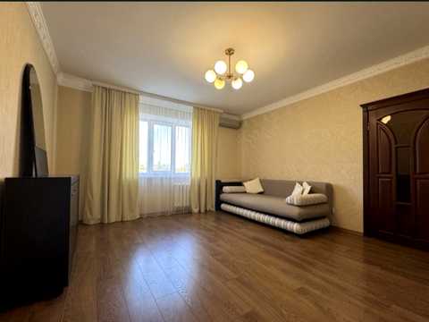 квартира за адресою Погребняка вул., 14