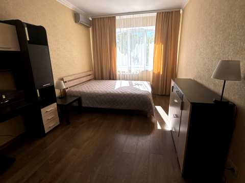 квартира за адресою Погребняка вул., 14