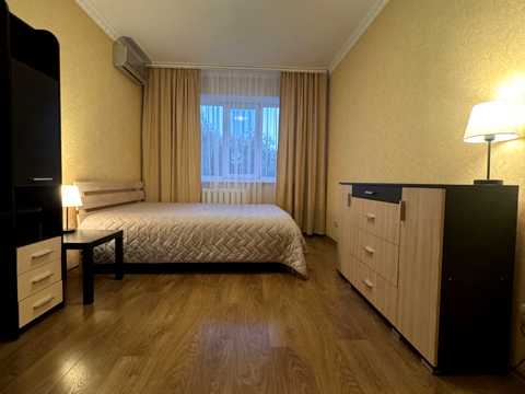 квартира за адресою Погребняка вул., 14