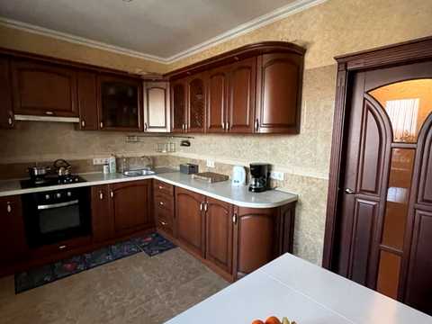 квартира за адресою Погребняка вул., 14