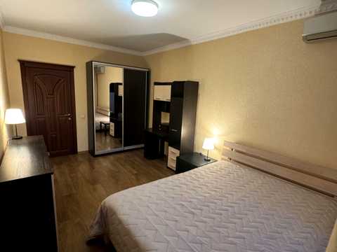 квартира за адресою Погребняка вул., 14