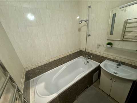квартира за адресою Погребняка вул., 14