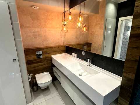 квартира за адресою Генуезька вул., 24д к.1-3