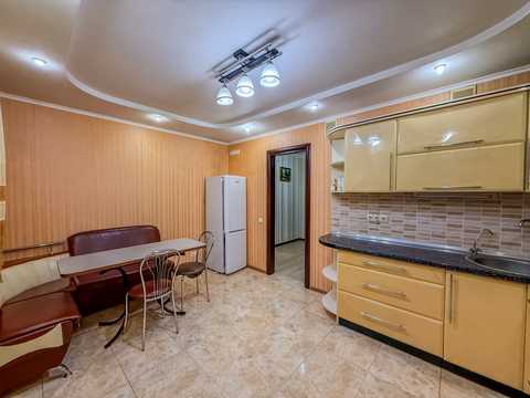 квартира за адресою Львівська вул., 7