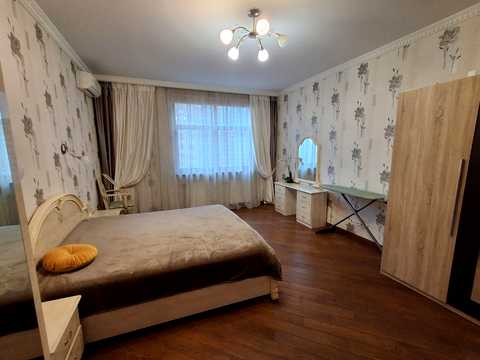 квартира за адресою Євгена Коновальця вул. (Щорса), 32-Б