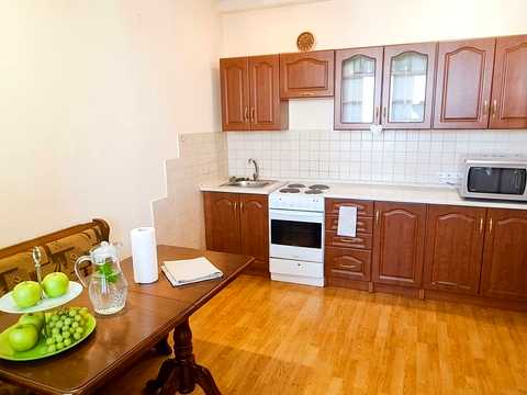 квартира за адресою Ревуцького вул., 5