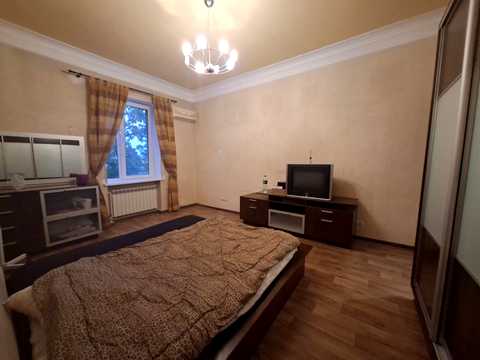 квартира за адресою Дніпро, Дмитра Яворницького просп. (Карла Маркса), 77